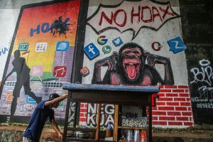 Bagaimana Buzzer Politik Membentuk Narasi di Tahun Pemilu?